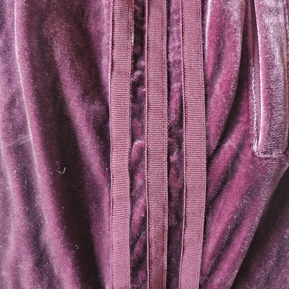 VGUC Adidas Velvet Vibes SST Track Pant Purple Plum Burgundy Women Small - Picture 10 of 16